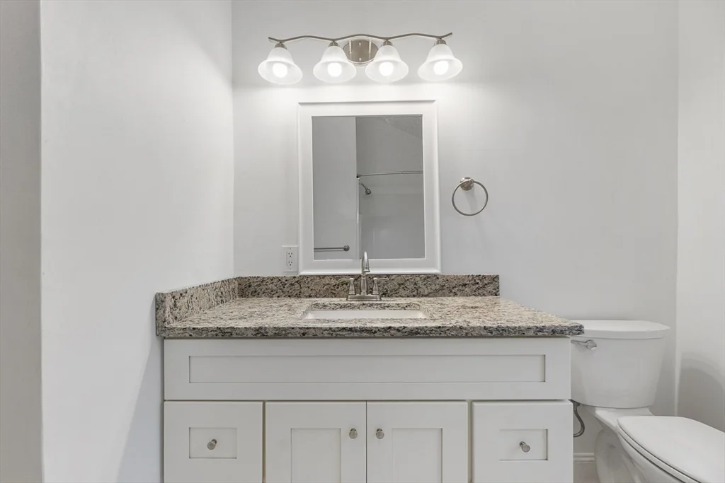 2 bed, 1 bath apartment for rent at 92 Hamilton St Unit 3, Worcester — photo 9 of 14