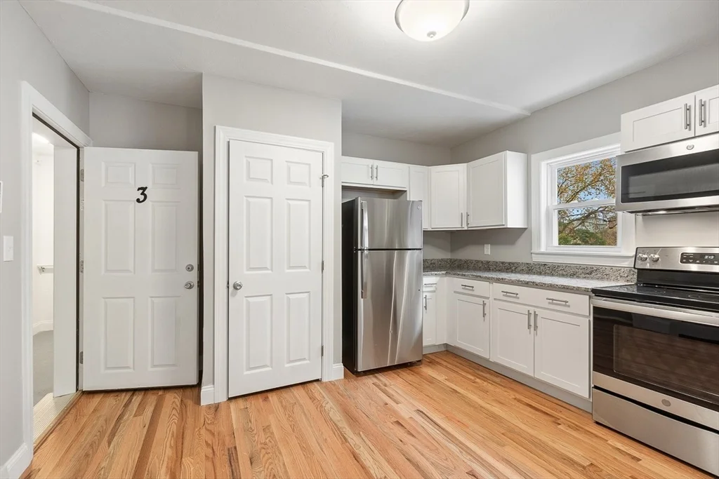 2 bed, 1 bath apartment for rent at 92 Hamilton St Unit 3, Worcester — photo 1 of 14