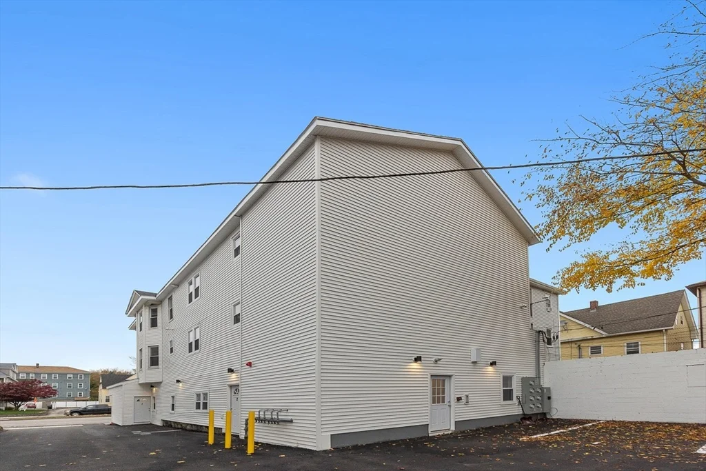 2 bed, 1 bath apartment for rent at 92 Hamilton St Unit 3, Worcester — photo 14 of 14