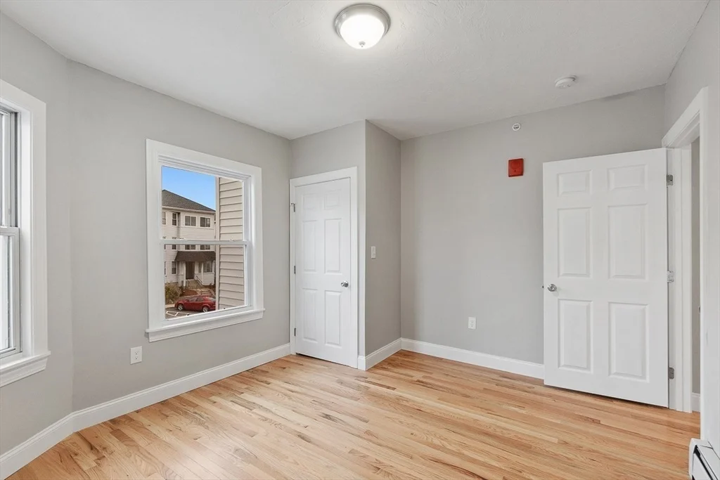 2 bed, 1 bath apartment for rent at 92 Hamilton St Unit 3, Worcester — photo 12 of 14