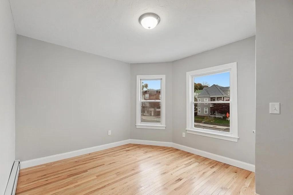 2 bed, 1 bath apartment for rent at 92 Hamilton St Unit 3, Worcester — photo 11 of 14