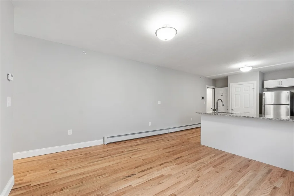 2 bed, 1 bath apartment for rent at 92 Hamilton St Unit 3, Worcester — photo 7 of 14
