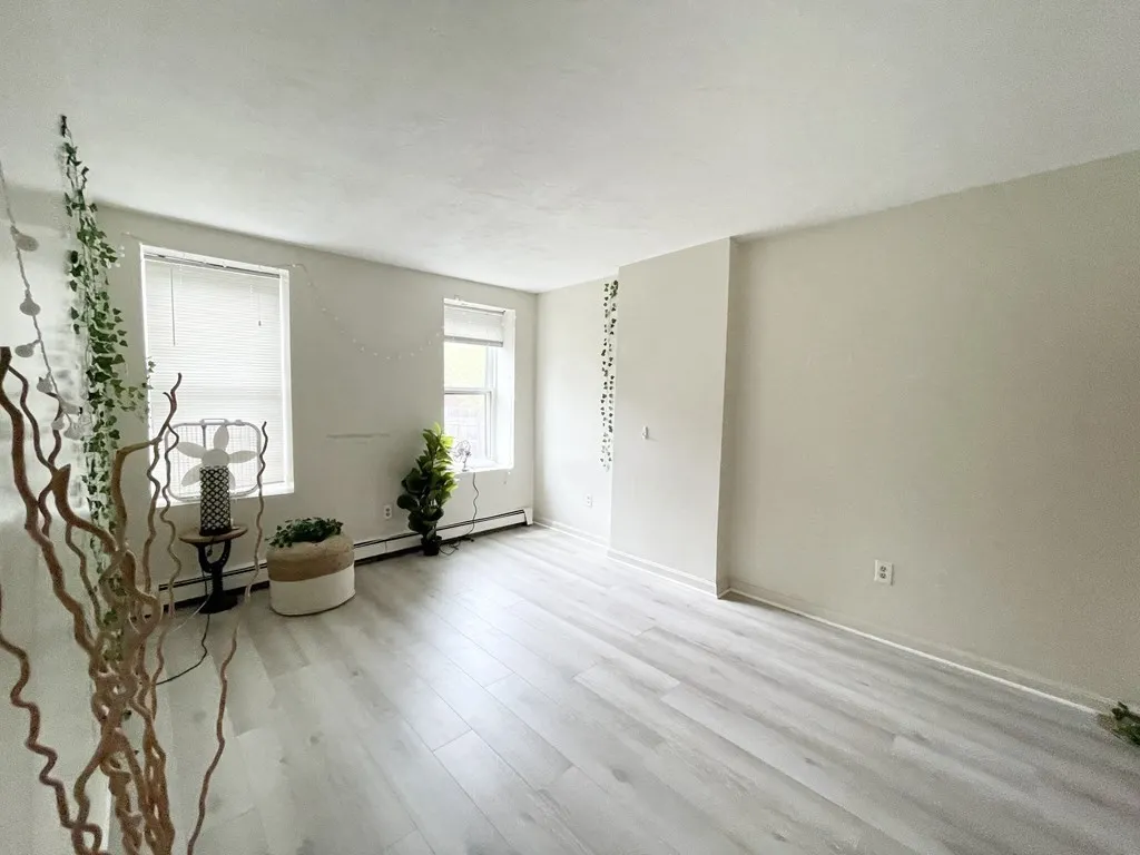 2 bed, 1 bath apartment for rent at 92 Hammond St Unit 2, Roxbury — photo 7 of 10