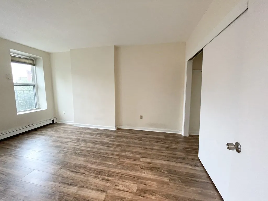 3 bed, 1 bath apartment for rent at 92 Hammond St Unit 3, South End — photo 8 of 9