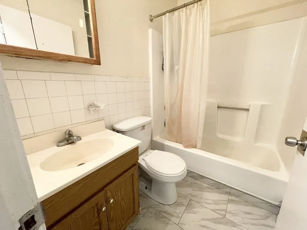 3 bed, 1 bath apartment for rent at 92 Hammond St Unit 3, South End — photo 9 of 9