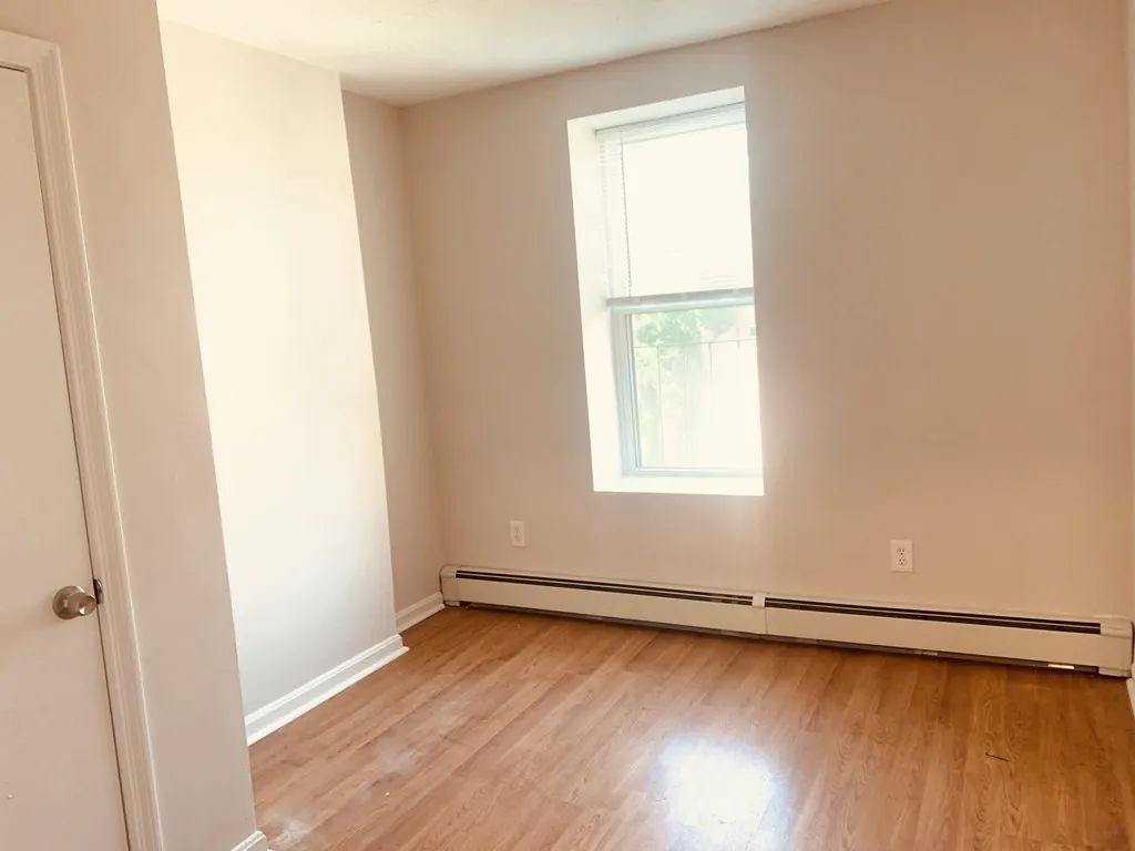 3 bed, 1 bath apartment for rent at 92 Hammond St Unit 4, South End — photo 20 of 21