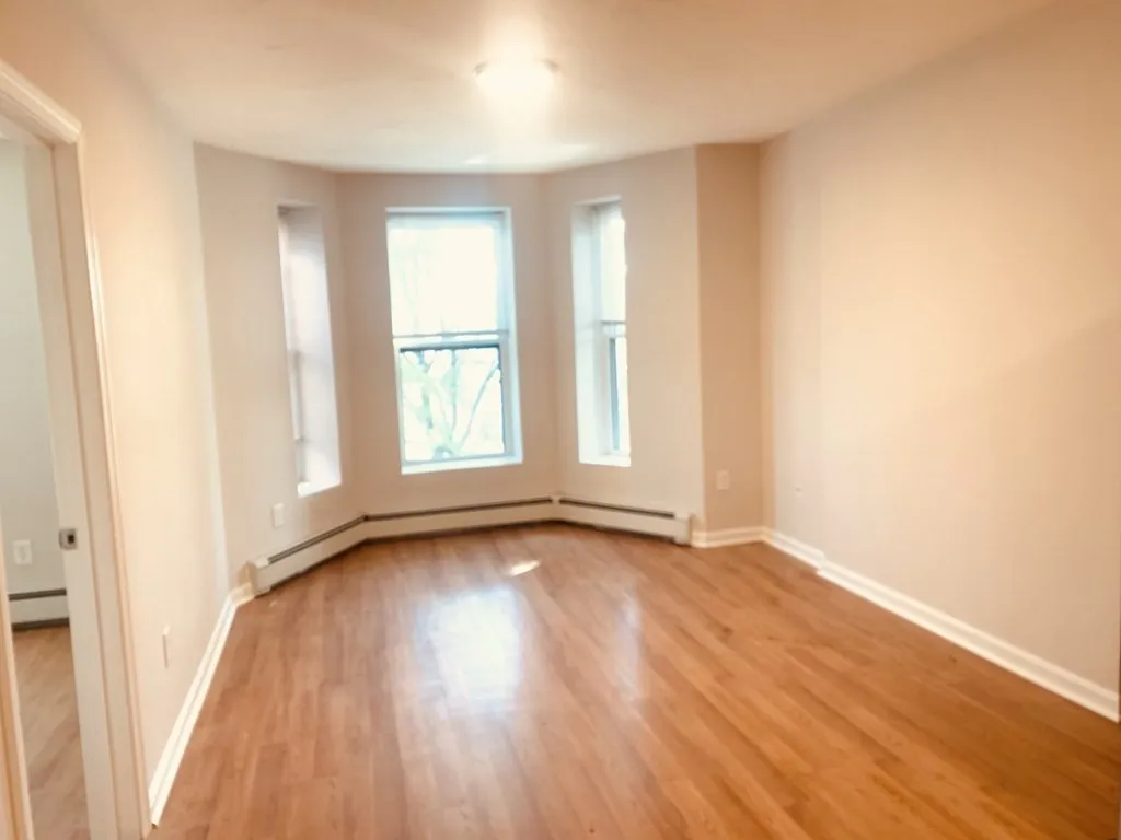 3 bed, 1 bath apartment for rent at 92 Hammond St Unit 4, South End — photo 7 of 21