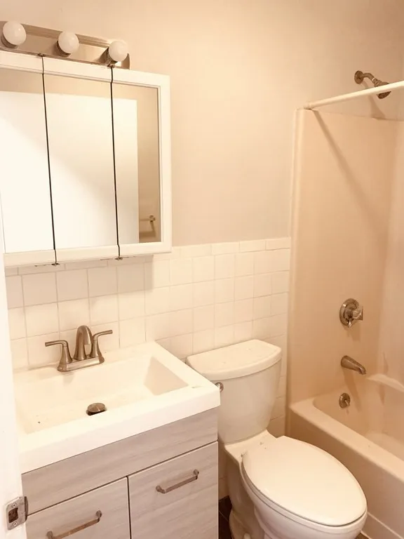 3 bed, 1 bath apartment for rent at 92 Hammond St Unit 4, South End — photo 21 of 21