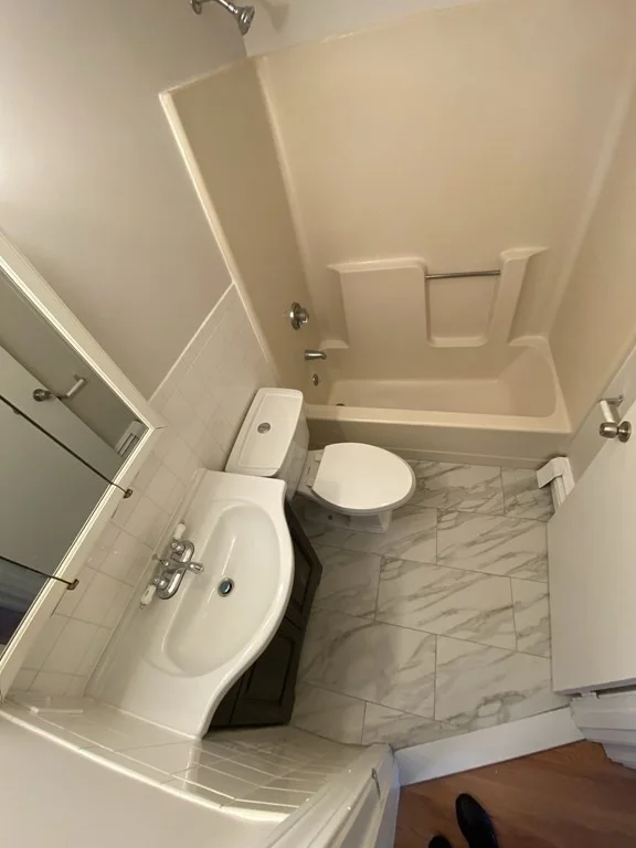 3 bed, 1 bath apartment for rent at 92 Hammond St Unit 5, South End — photo 15 of 16