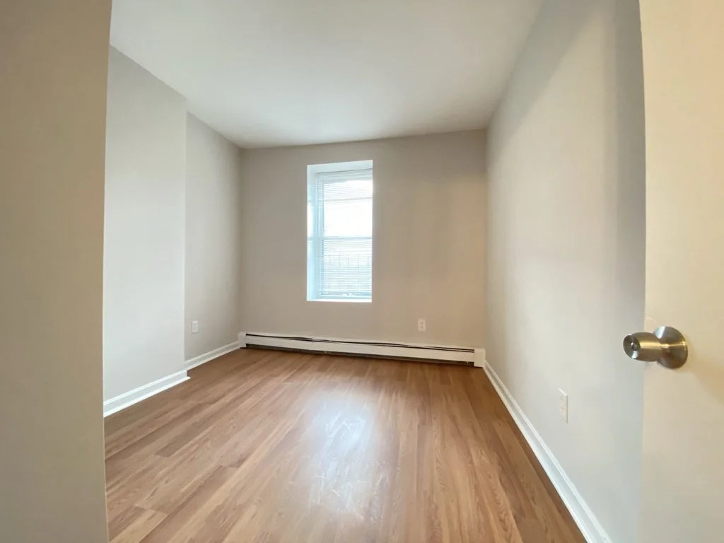 3 bed, 1 bath apartment for rent at 92 Hammond St Unit 5, South End — photo 10 of 16
