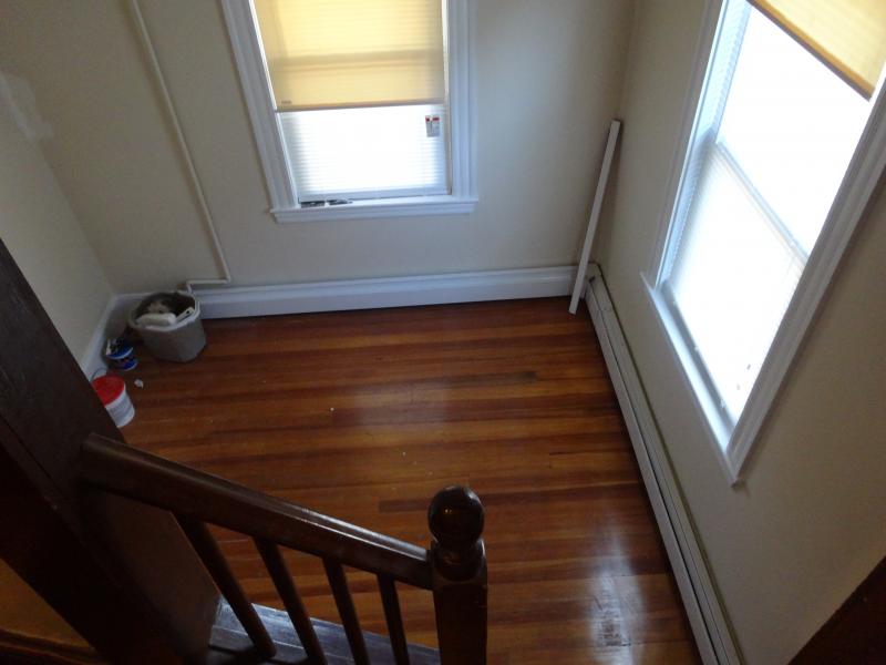 3 bed, 1 bath apartment for rent at 92 Hobart St Unit 2, Brighton — photo 3 of 13