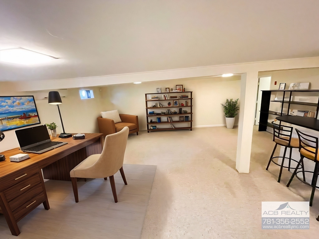 4 bed, 2 bath apartment for rent at 92 James Cir Unit 92, Mashpee — photo 17 of 34