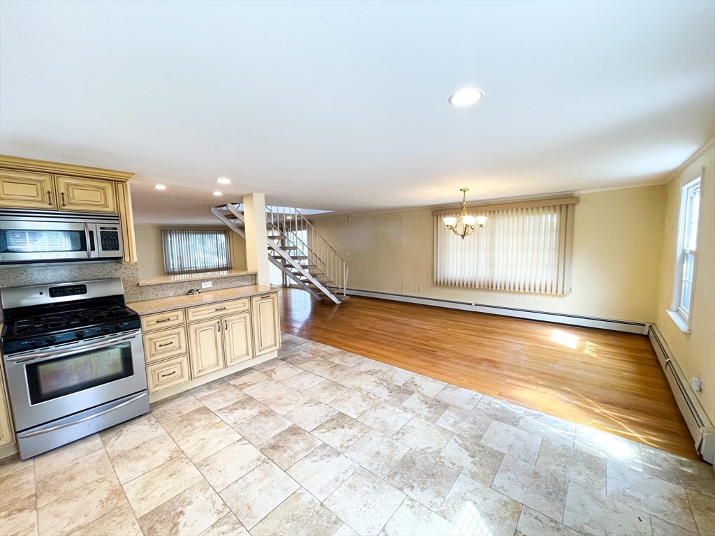 4 bed, 2 bath apartment for rent at 92 James Cir Unit 92, Mashpee — photo 13 of 34