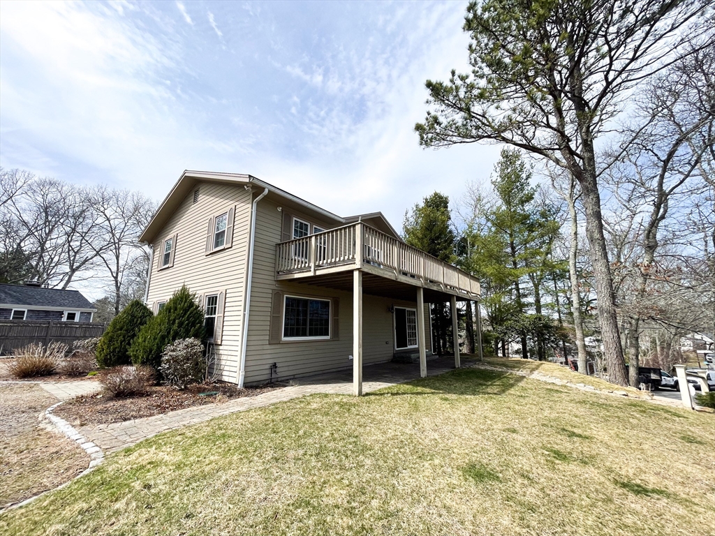 4 bed, 2 bath apartment for rent at 92 James Cir Unit 92, Mashpee — photo 7 of 34