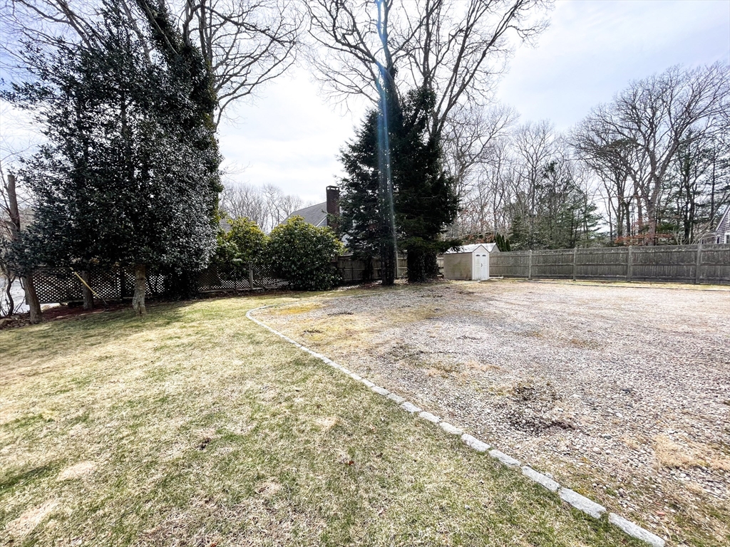 4 bed, 2 bath apartment for rent at 92 James Cir Unit 92, Mashpee — photo 8 of 34