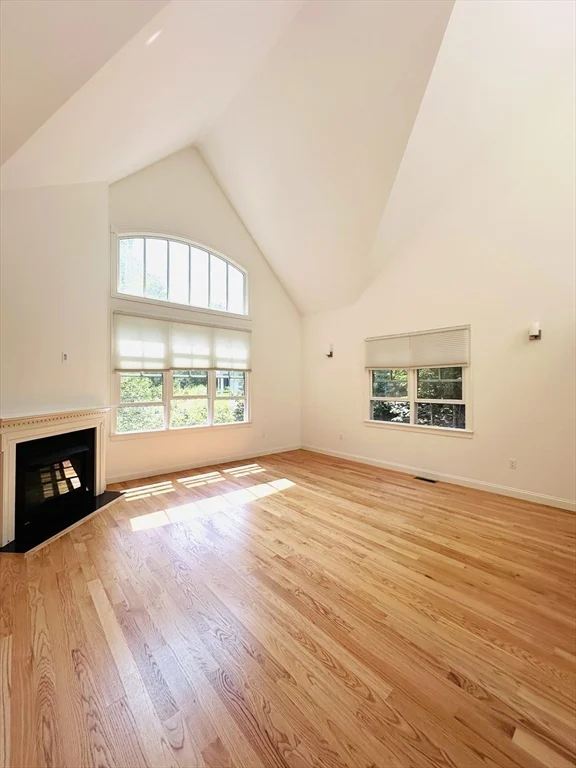 3 bed, 3 bath apartment for rent at 92 Johnson Woods Dr Unit 92, Reading — photo 4 of 35