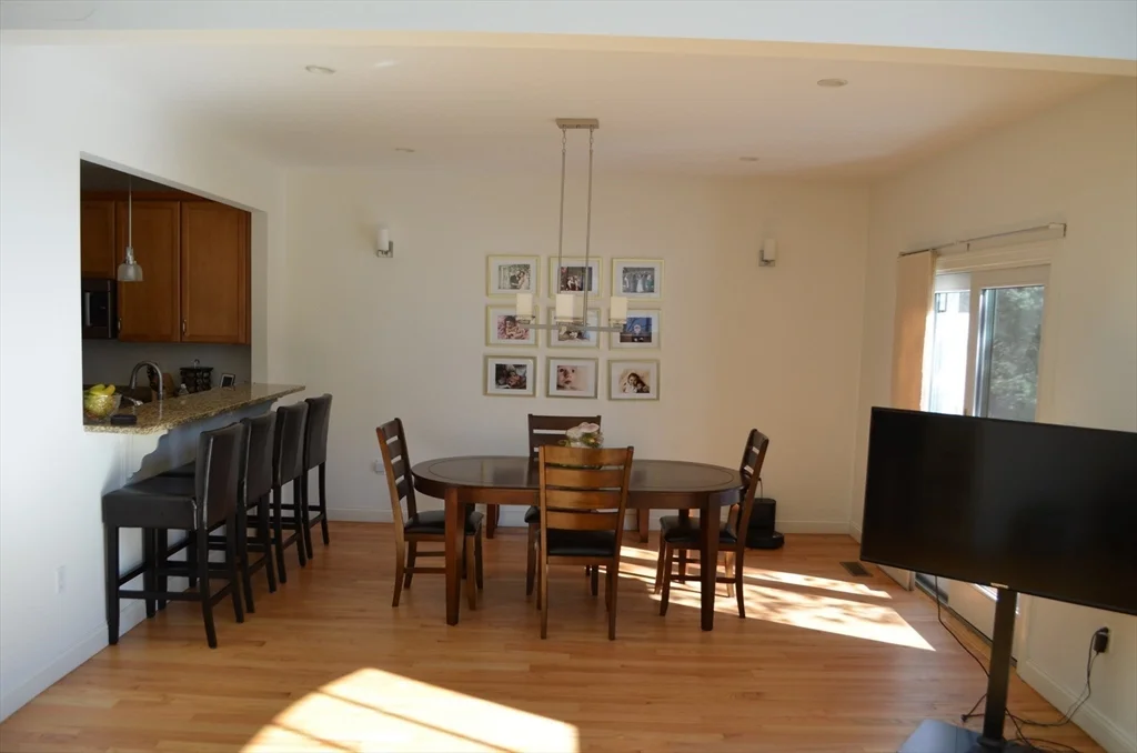 3 bed, 3 bath apartment for rent at 92 Johnson Woods Dr Unit 92, Reading — photo 7 of 35