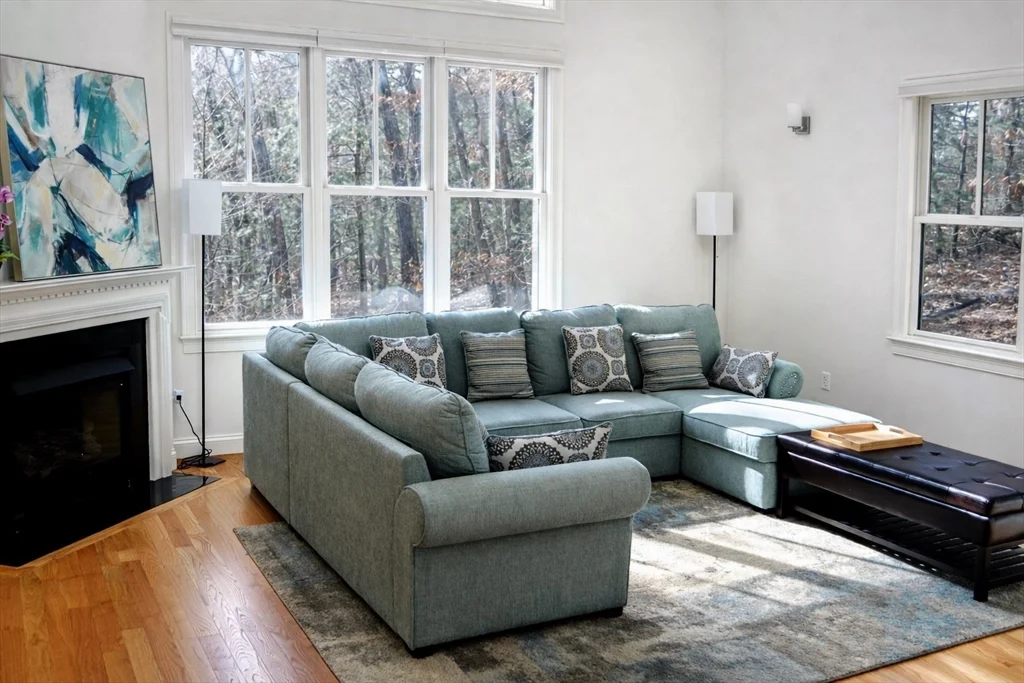 3 bed, 3 bath apartment for rent at 92 Johnson Woods Dr Unit 92, Reading — photo 3 of 35