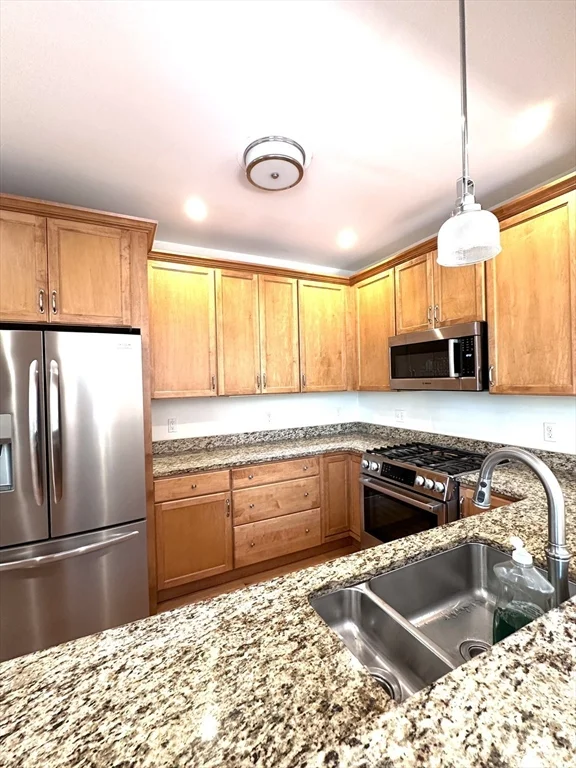 3 bed, 3 bath apartment for rent at 92 Johnson Woods Dr Unit 92, Reading — photo 1 of 35