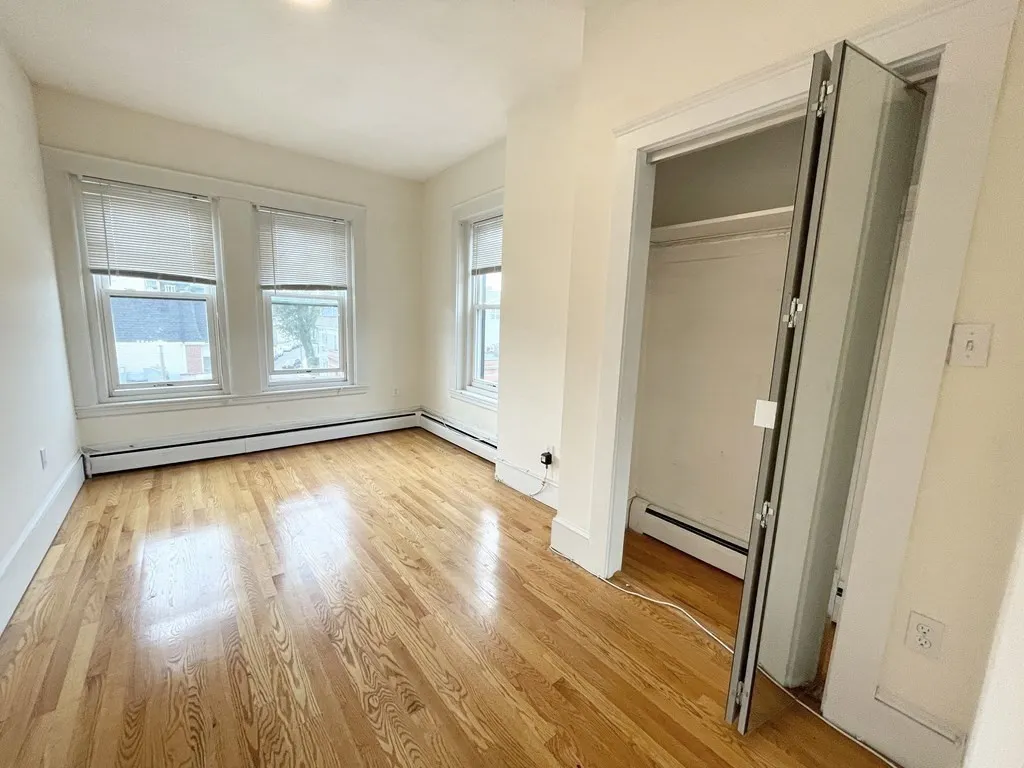 3 bed, 1 bath apartment for rent at 92 L St Unit 3, South Boston — photo 7 of 12