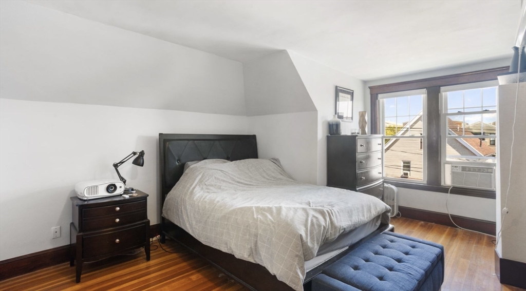 4 bed, 2 bath apartment for rent at 92 Litchfield St Unit 2, Brighton — photo 12 of 29