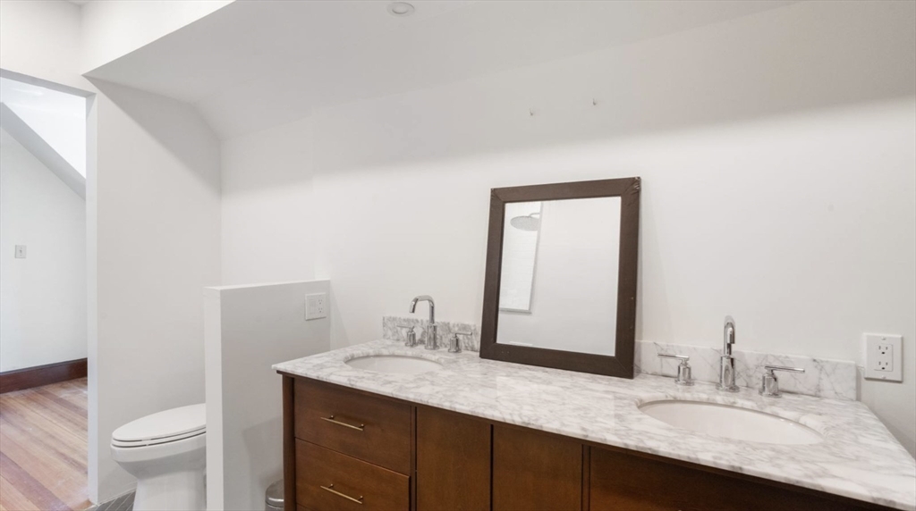 4 bed, 2 bath apartment for rent at 92 Litchfield St Unit 2, Brighton — photo 21 of 29