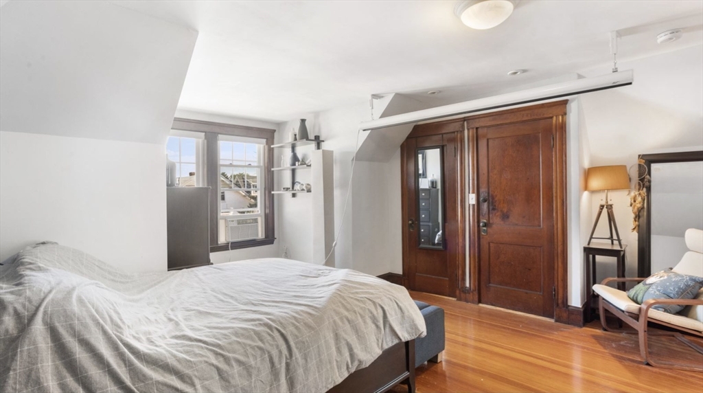 4 bed, 2 bath apartment for rent at 92 Litchfield St Unit 2, Brighton — photo 13 of 29