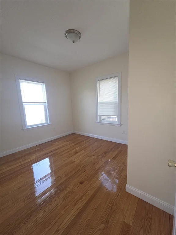 4 bed, 1 bath apartment for rent at 92 Lucerne St Unit 2, Dorchester — photo 5 of 7