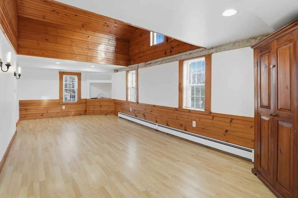 2 bed, 1 bath apartment for rent at 92 Main St Unit 1, Hopkinton — photo 4 of 38