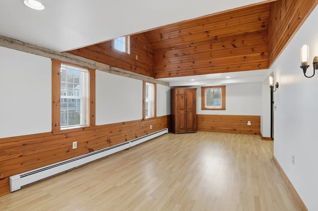 2 bed, 1 bath apartment for rent at 92 Main St Unit 1, Hopkinton — photo 7 of 38