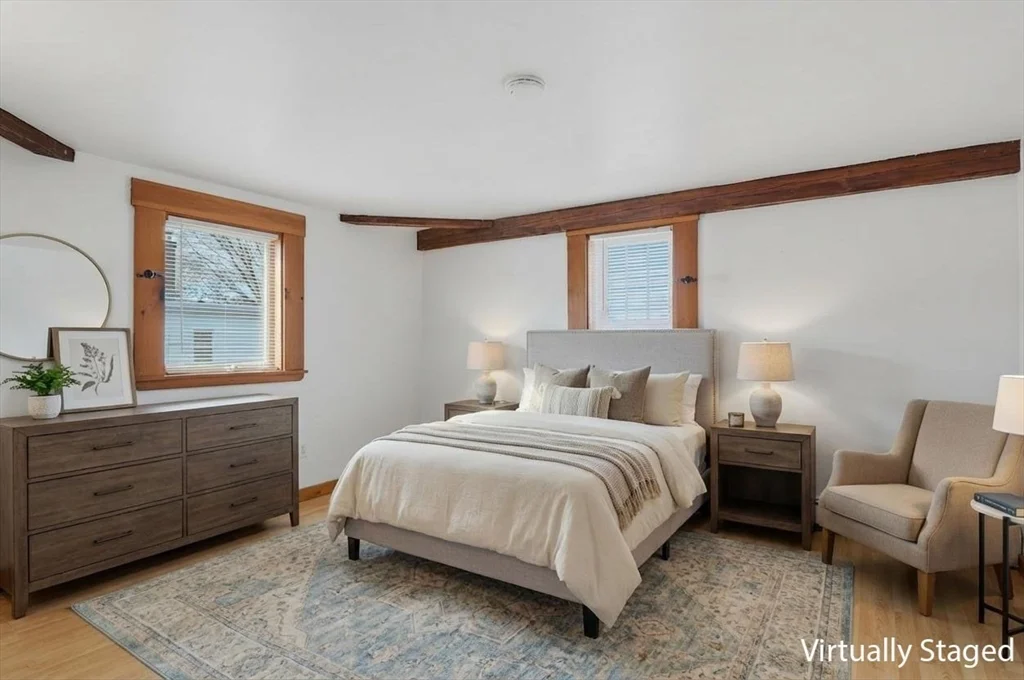 2 bed, 1 bath apartment for rent at 92 Main St Unit 1, Hopkinton — photo 2 of 38