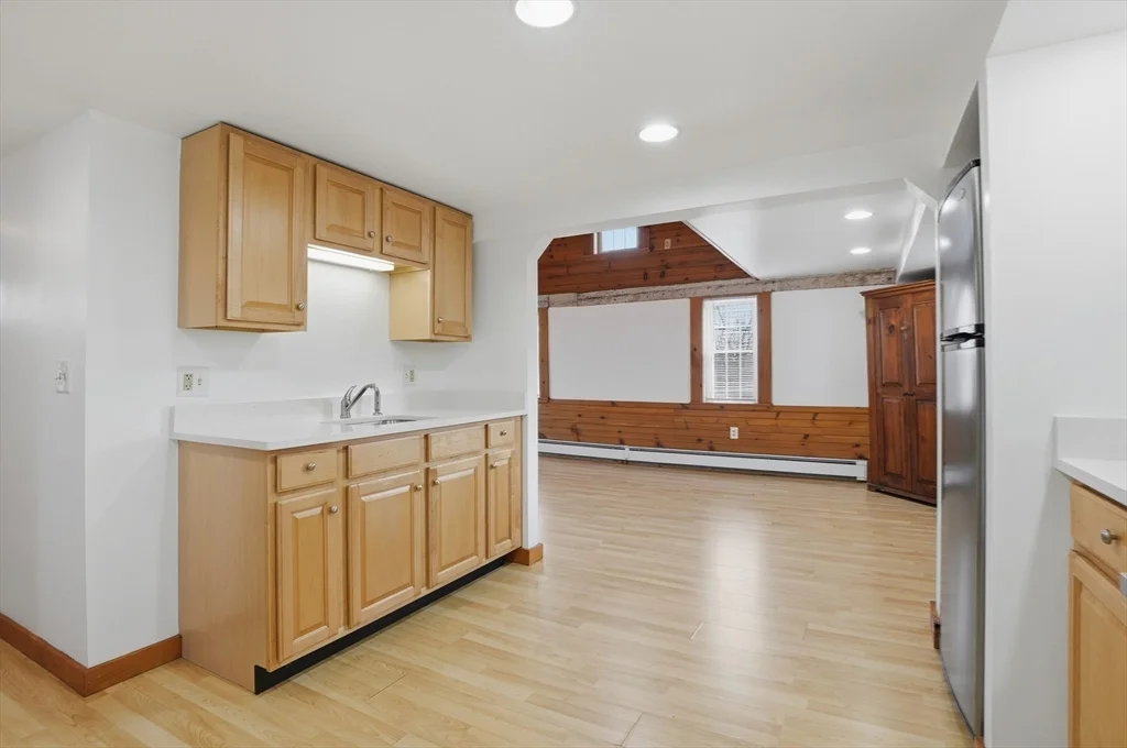2 bed, 1 bath apartment for rent at 92 Main St Unit 1, Hopkinton — photo 17 of 38