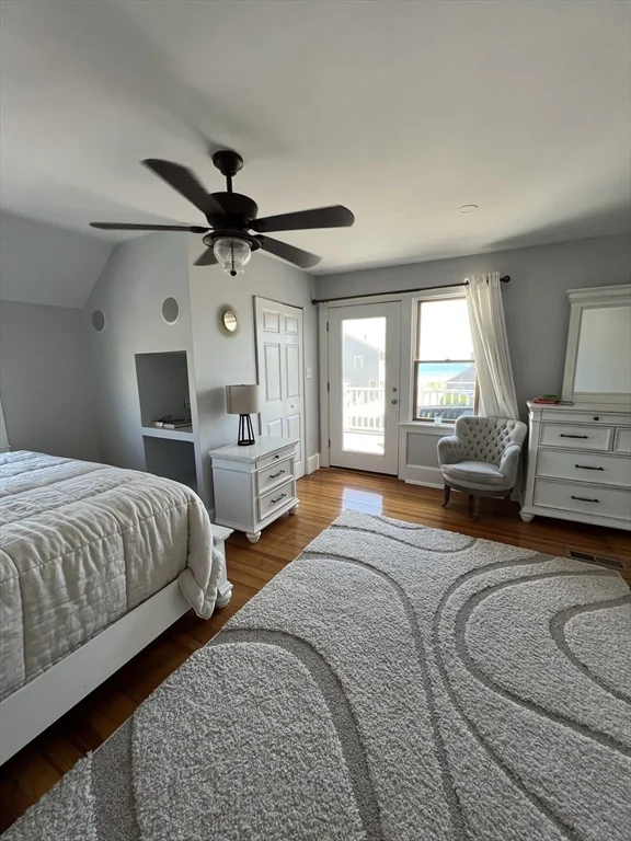 3 bed, 4+ bath apartment for rent at 92 Manomet Ave, Kenberma — photo 8 of 16