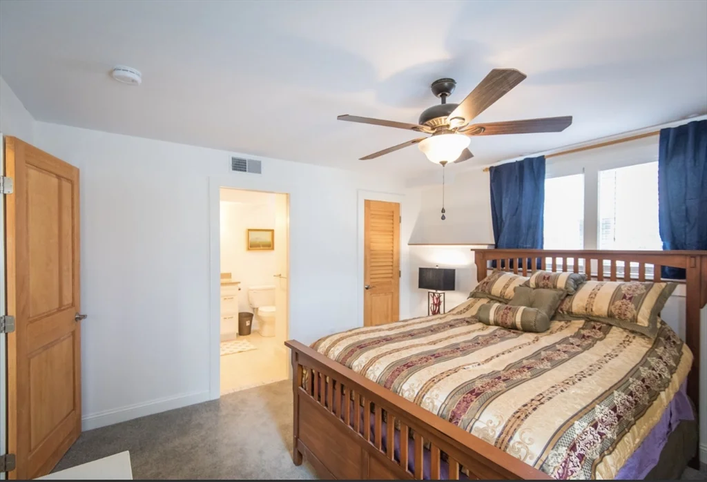 2 bed, 2 bath apartment for rent at 92 Marion Rd Lower Unit, Sand Hills — photo 8 of 9