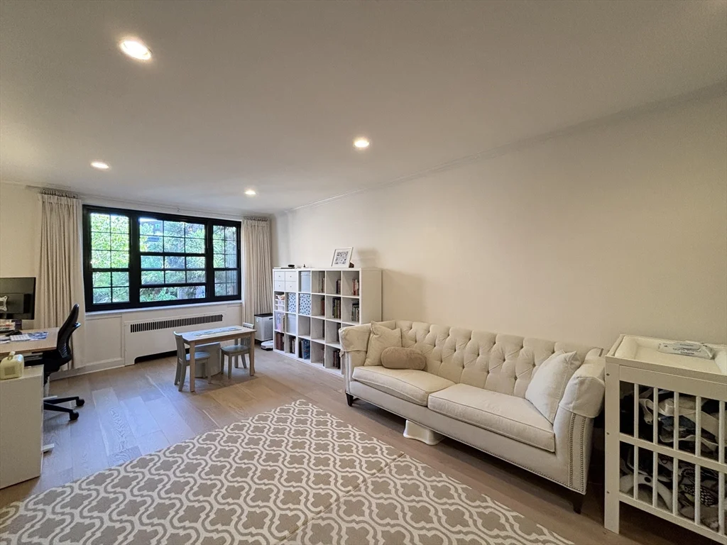 2 bed, 2 bath apartment for rent at 92 Marion St Unit 4, Coolidge Corner — photo 2 of 18