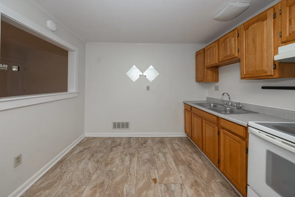 1 bed, 1 bath apartment for rent at 92 Milk St Unit 2, Westborough — photo 5 of 31