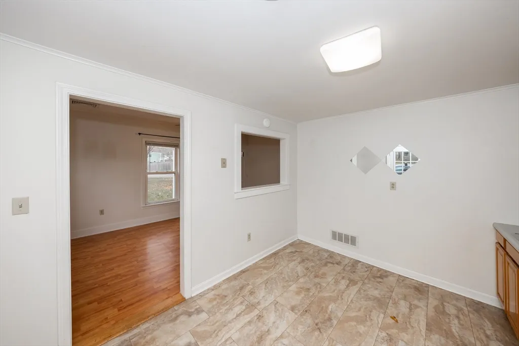 1 bed, 1 bath apartment for rent at 92 Milk St Unit 2, Westborough — photo 9 of 31