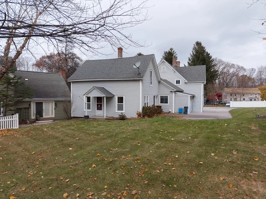 1 bed, 1 bath apartment for rent at 92 Milk St Unit 2, Westborough — photo 2 of 31