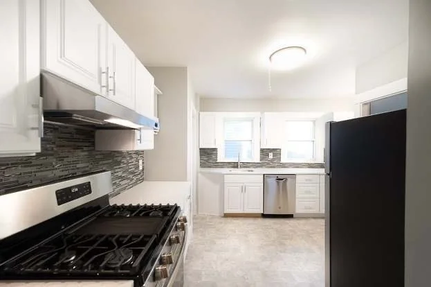 2 bed, 1 bath apartment for rent at 92 Murdock St Unit 2, Brighton — photo 3 of 12