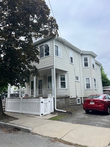 3 bed, 1 bath apartment for rent at 92 Myrtle St Unit 2, Medford — photo 9 of 9