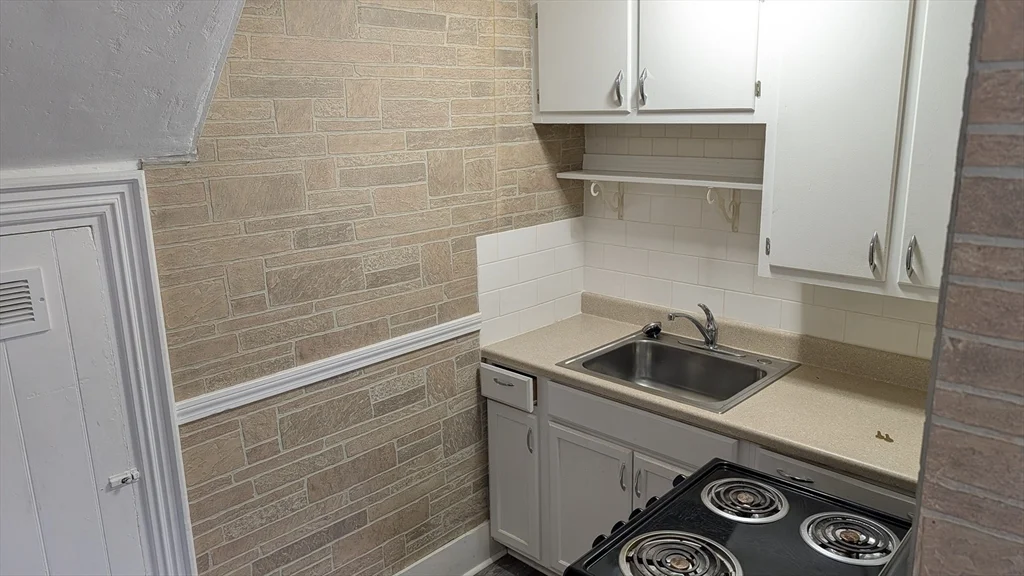 1 bed, 1 bath apartment for rent at 92 North Franklin St Unit 1, Holbrook — photo 14 of 25