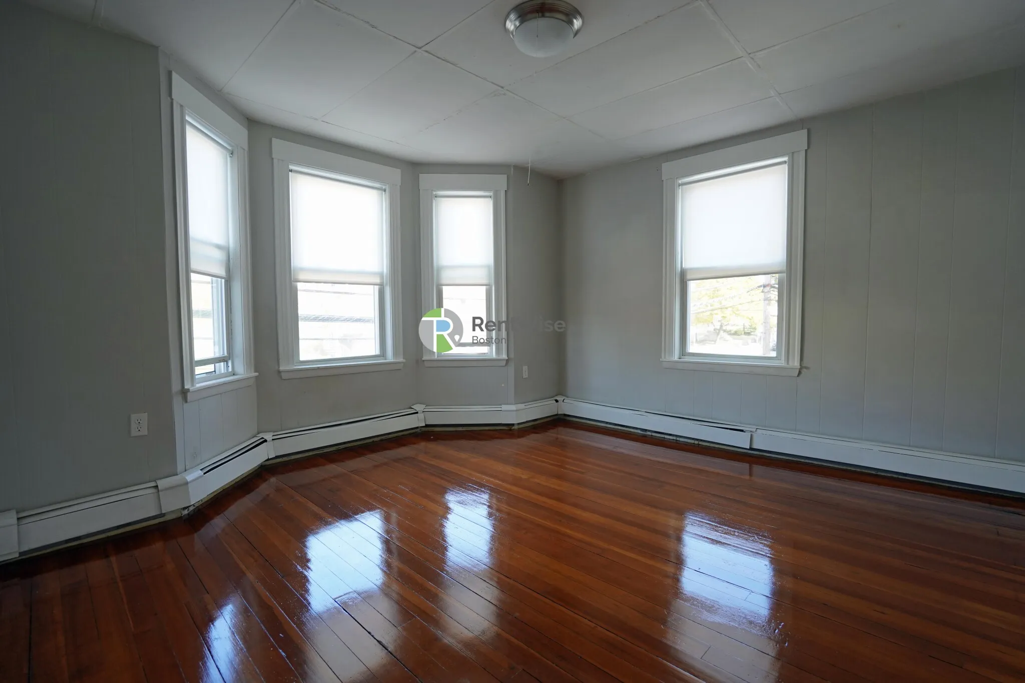 3 bed, 1 bath apartment for rent at 92 Nichols Ave Unit A, East Watertown — photo 2 of 23