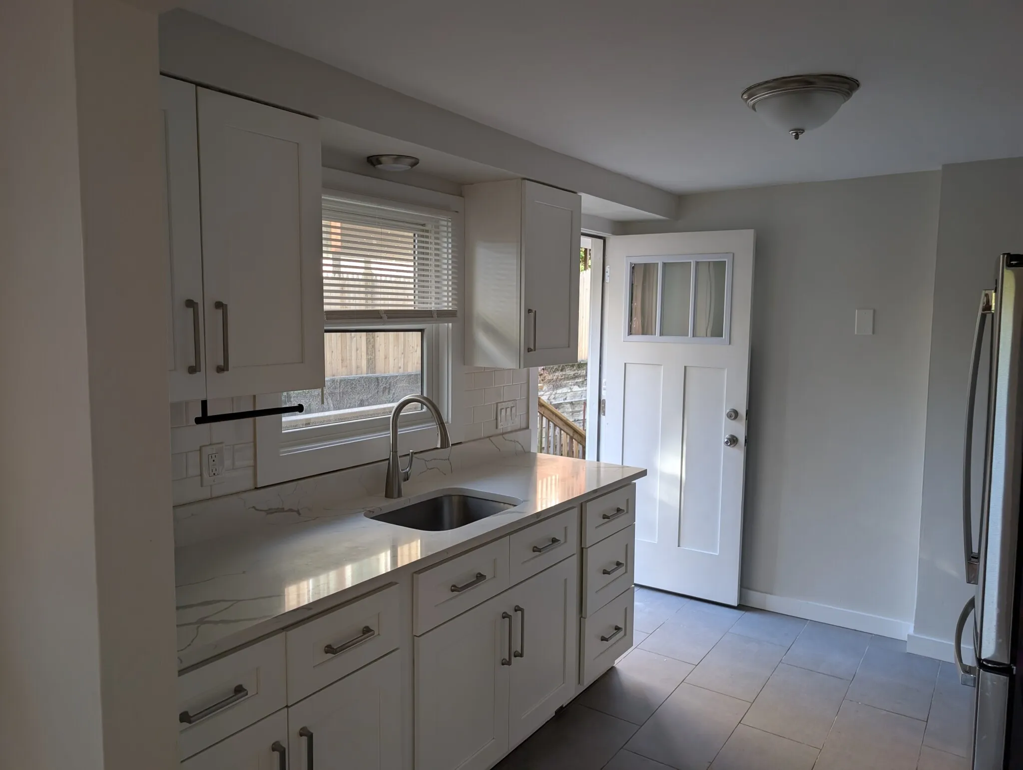 3 bed, 1 bath apartment for rent at 92 North St Unit 1, West Somerville — photo 5 of 16