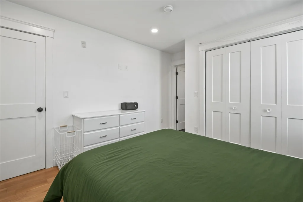 2 bed, 2 bath apartment for rent at 92 North St Unit 2, Salem — photo 12 of 23