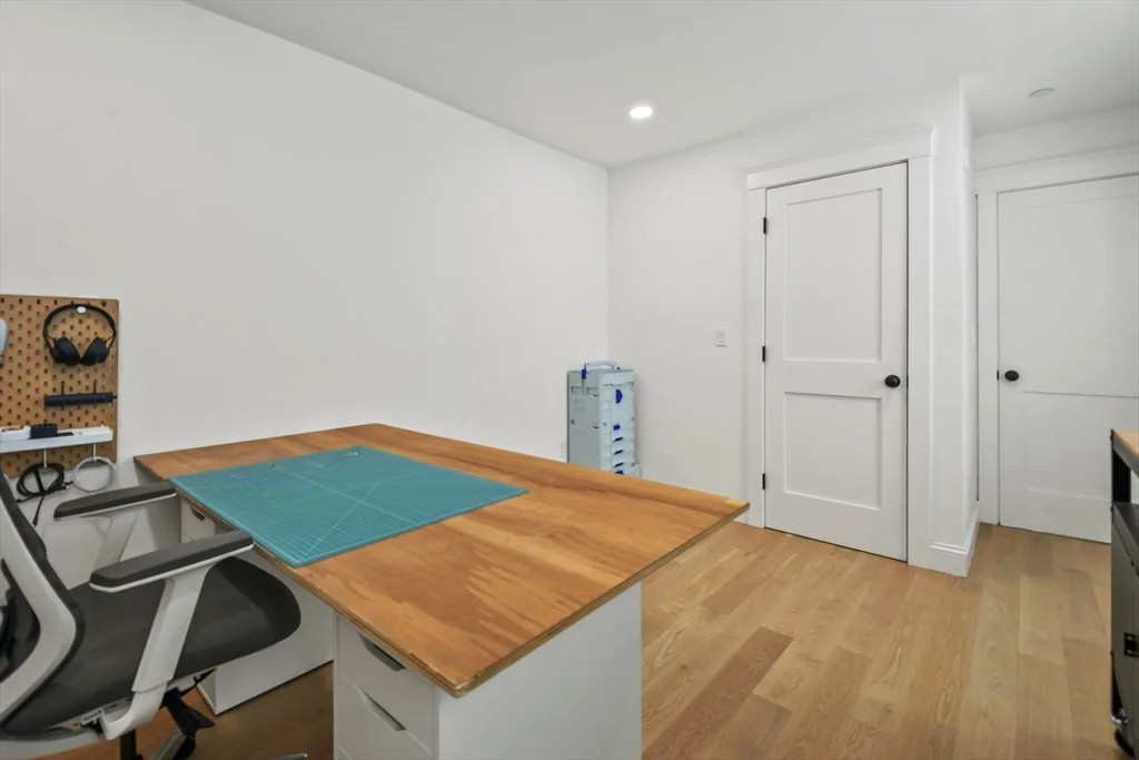 2 bed, 2 bath apartment for rent at 92 North St Unit 2, Salem — photo 17 of 23