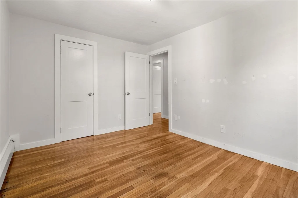 3 bed, 1 bath apartment for rent at 92 North St Unit 92, Tufts University — photo 8 of 22