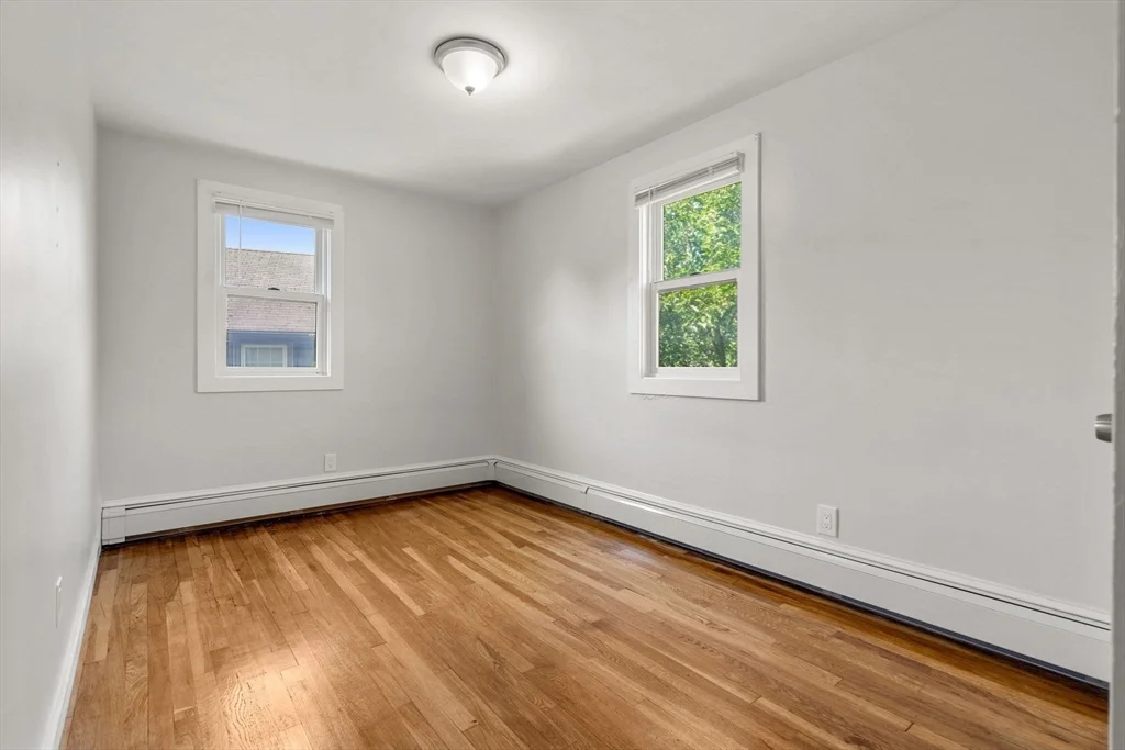 3 bed, 1 bath apartment for rent at 92 North St Unit 92, Tufts University — photo 7 of 22
