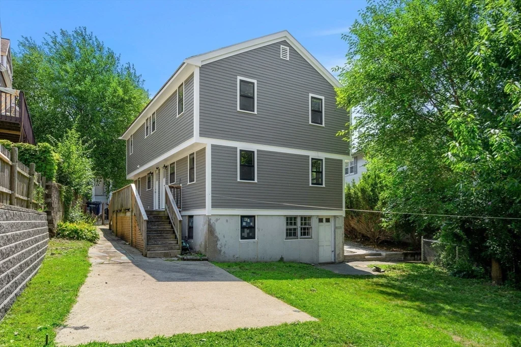 3 bed, 1 bath apartment for rent at 92 North St Unit 92, Tufts University — photo 18 of 22