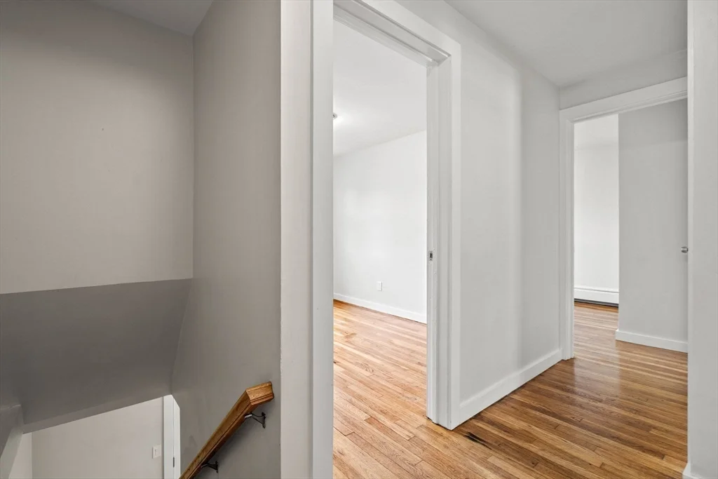 3 bed, 1 bath apartment for rent at 92 North St Unit 92, Tufts University — photo 12 of 22