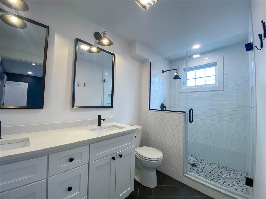 2 bed, 2 bath apartment for rent at 92 North Unit 1, Salem — photo 11 of 14